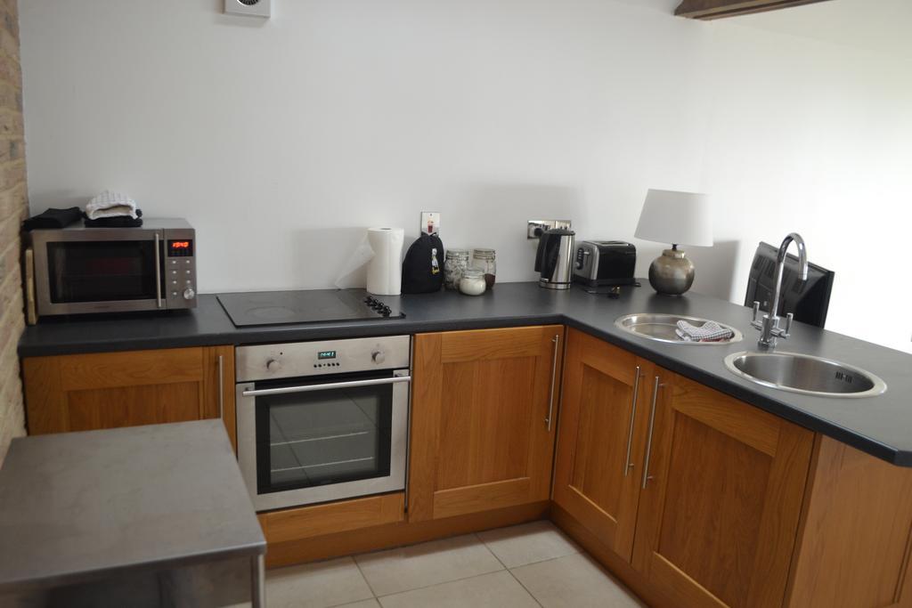 Appletree Cottages Mildenhall Buitenkant foto