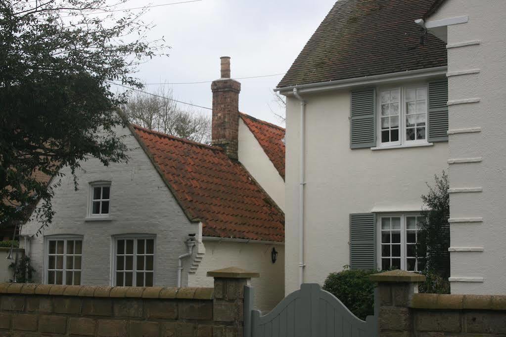 Appletree Cottages Mildenhall Buitenkant foto