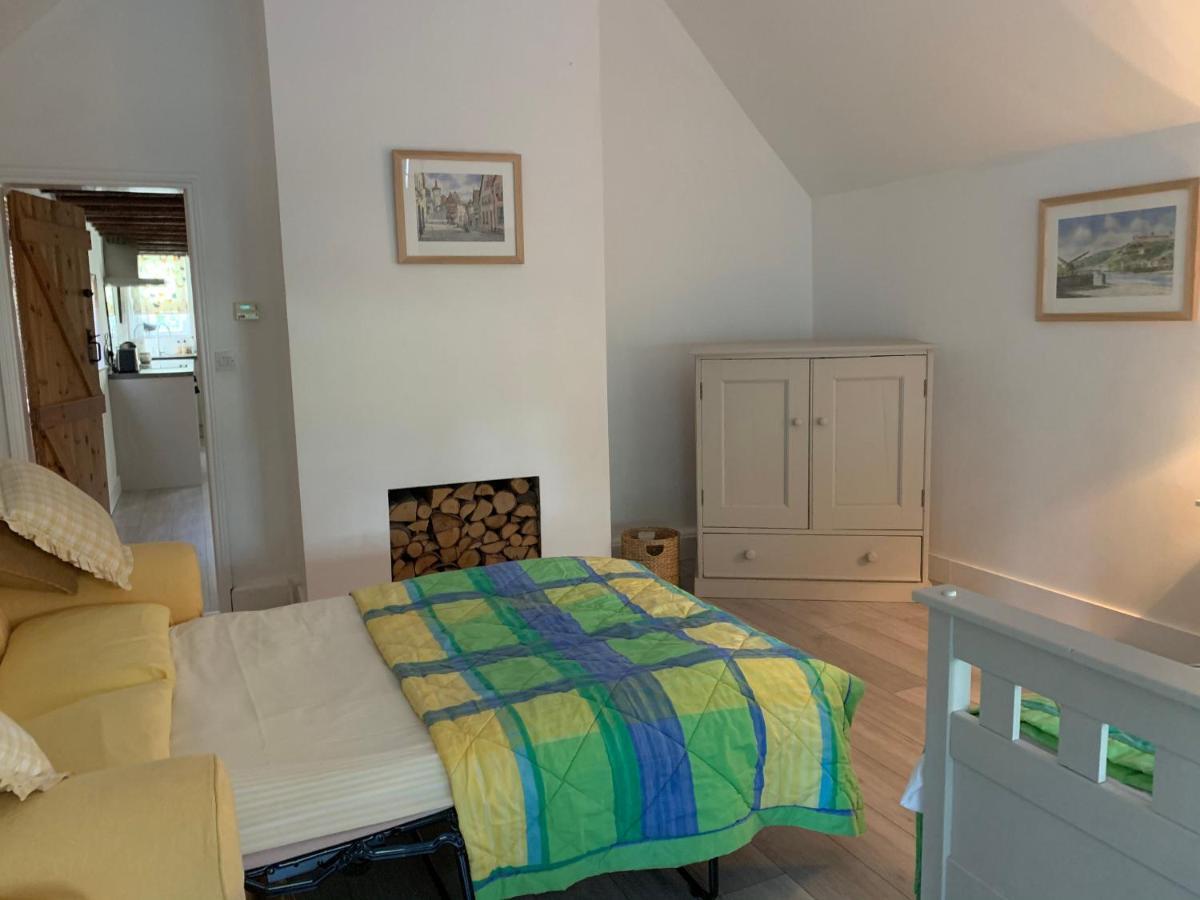 Appletree Cottages Mildenhall Buitenkant foto