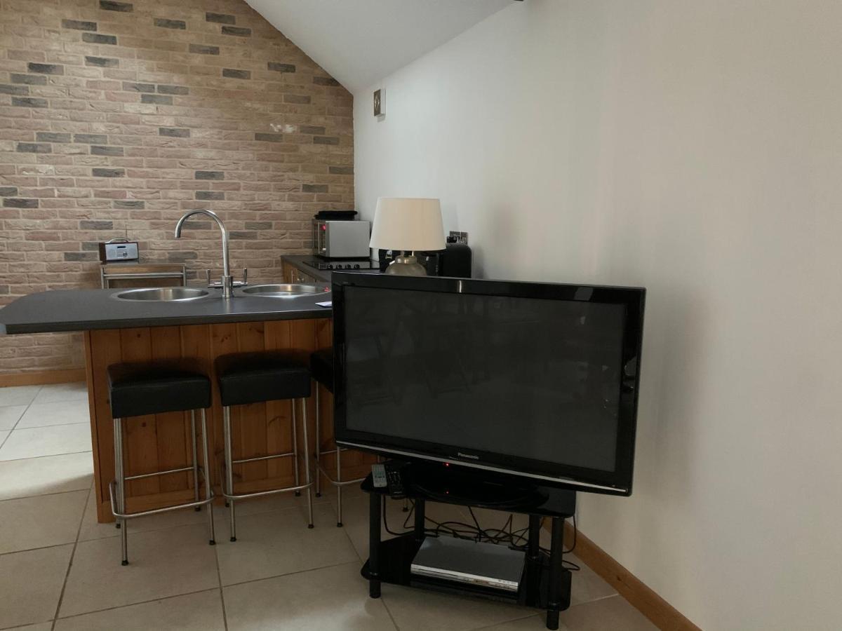 Appletree Cottages Mildenhall Buitenkant foto