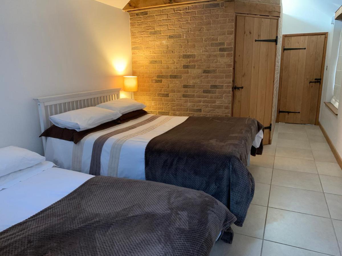 Appletree Cottages Mildenhall Buitenkant foto